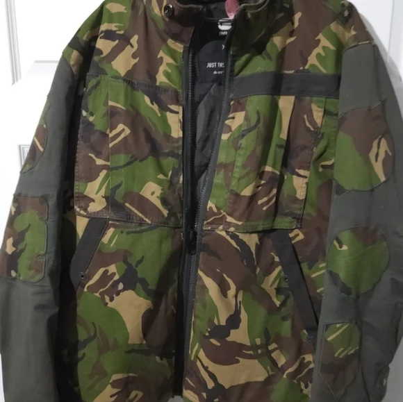 G-star Raw men's camouflage coat size extra large